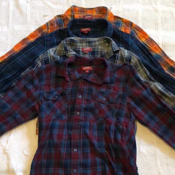 Bundle Of 4 Arizona Flannel Shirts 